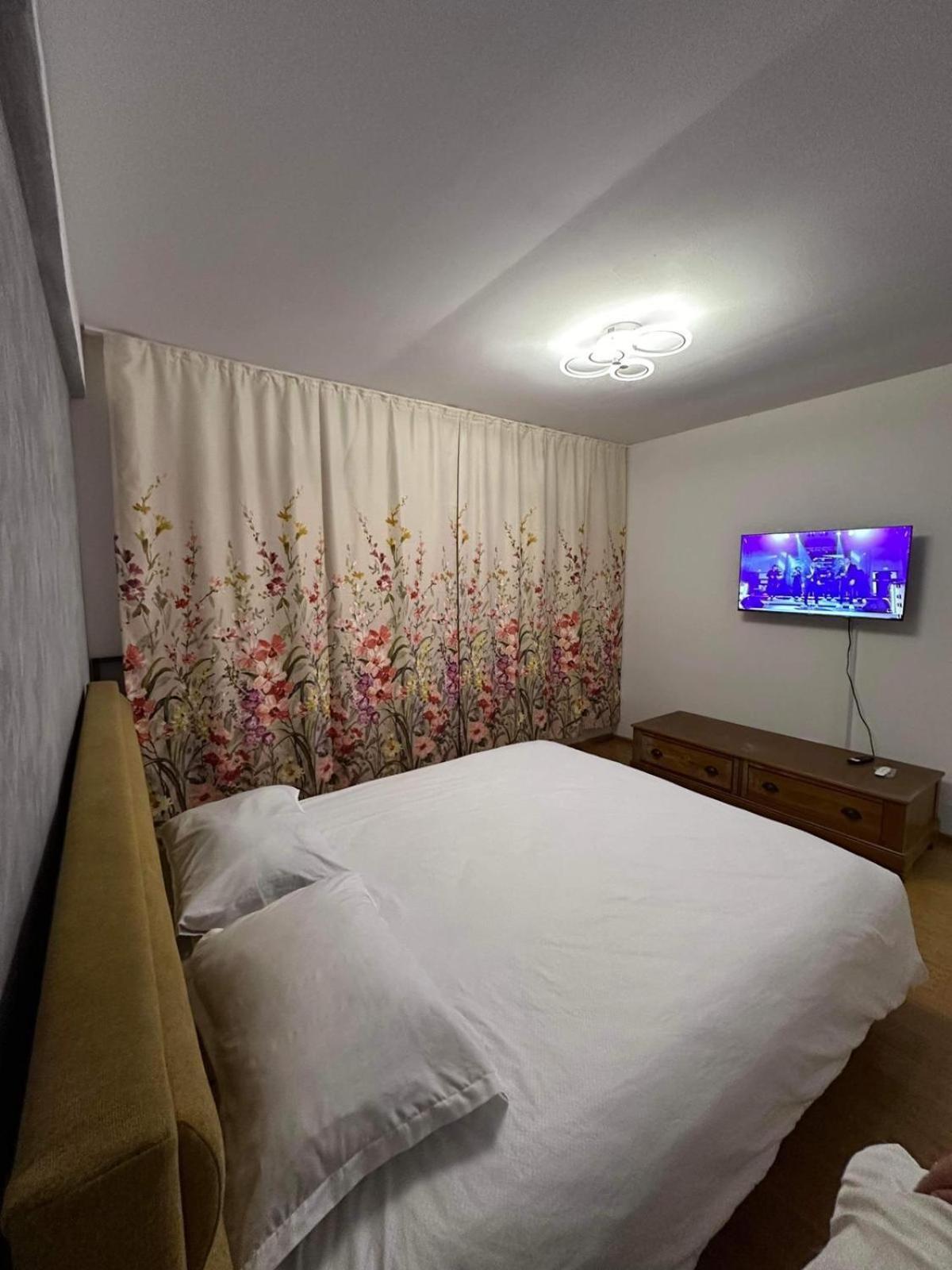 Lukapartaments Tulcea Ngoại thất bức ảnh